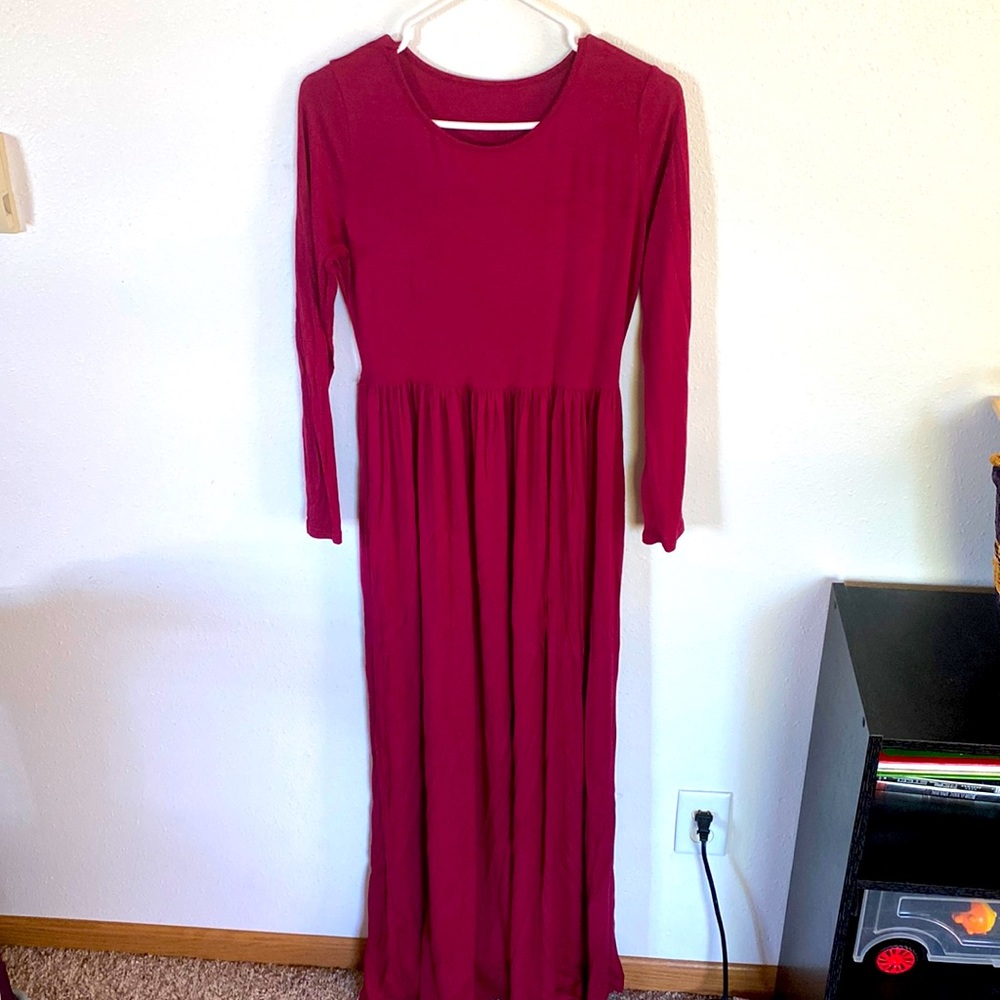Wine red maxi long sleeve dress